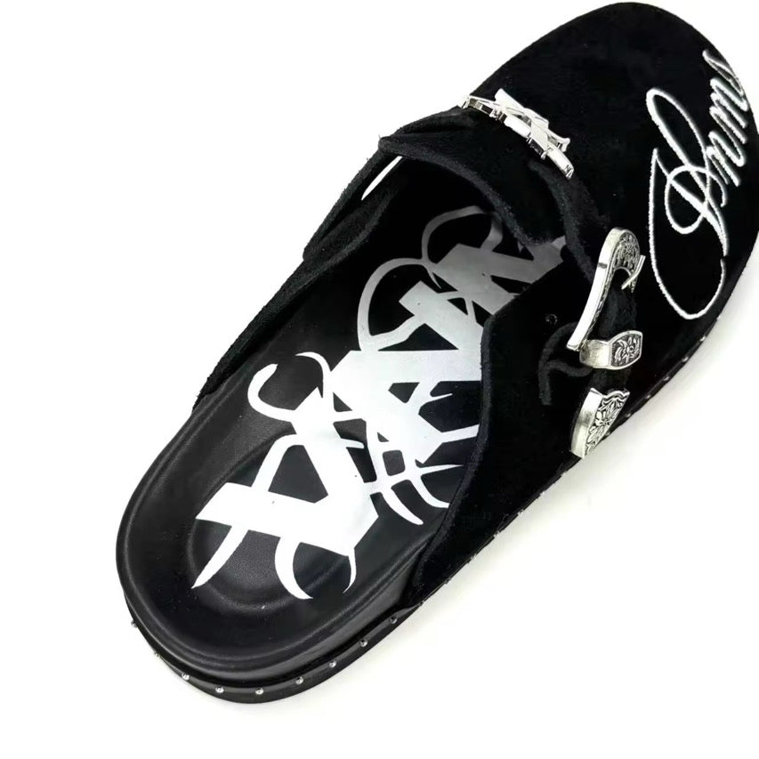 BLACK MULE